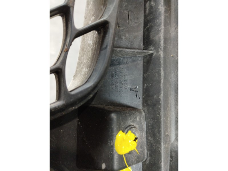Recambio de rejilla delantera para hyundai i30 comfort referencia OEM IAM 863512R000 865802R000 