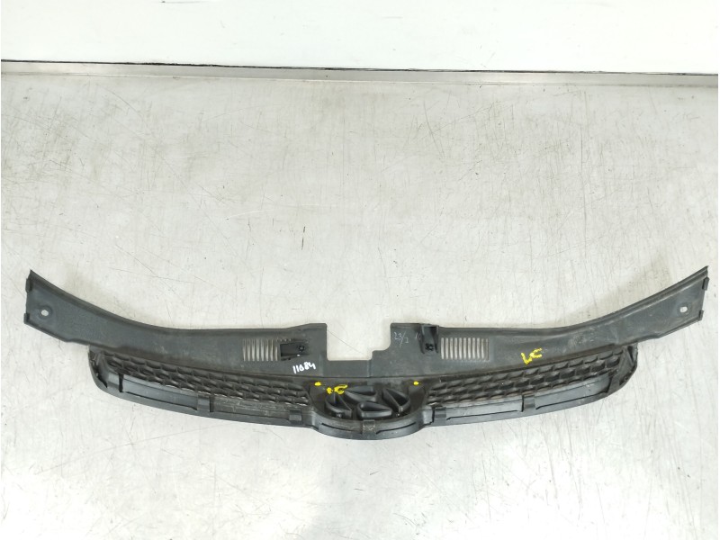 Recambio de rejilla delantera para hyundai i30 comfort referencia OEM IAM 863512R000 865802R000 