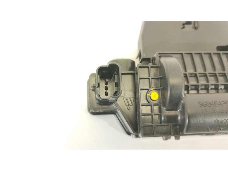 Recambio de cerradura maletero / porton para peugeot 208 (2020) n208 active referencia OEM IAM 9684648680  