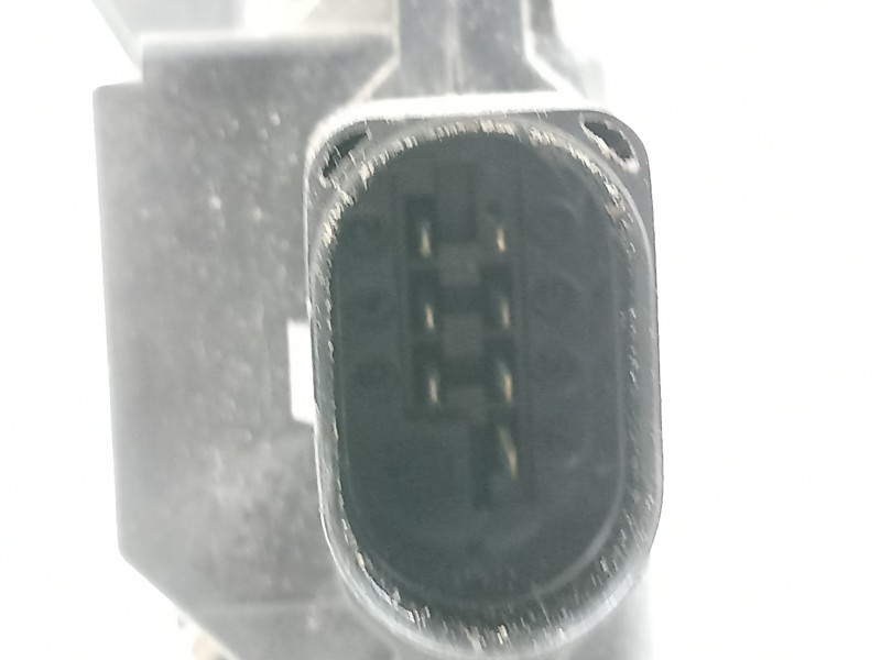 Recambio de cerradura puerta trasera izquierda para audi a4 berlina (8e) 2.5 tdi quattro (132kw) referencia OEM IAM 4B0839015D  