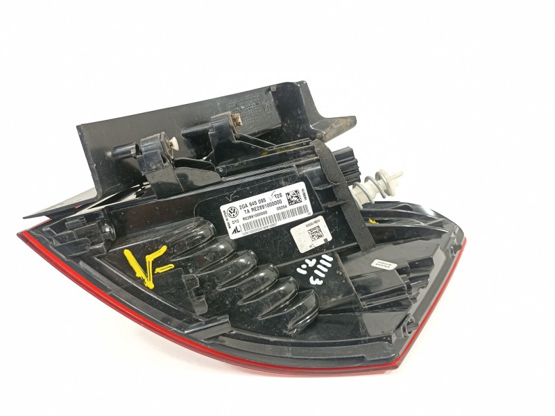 Recambio de piloto trasero izquierdo para volkswagen t-roc advance referencia OEM IAM 2GA945095  