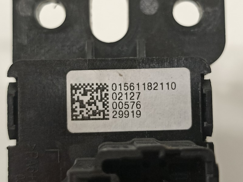 Recambio de palanca freno de mano para alfa romeo stelvio (630) quadrifoglio 4wd referencia OEM IAM 156118211  