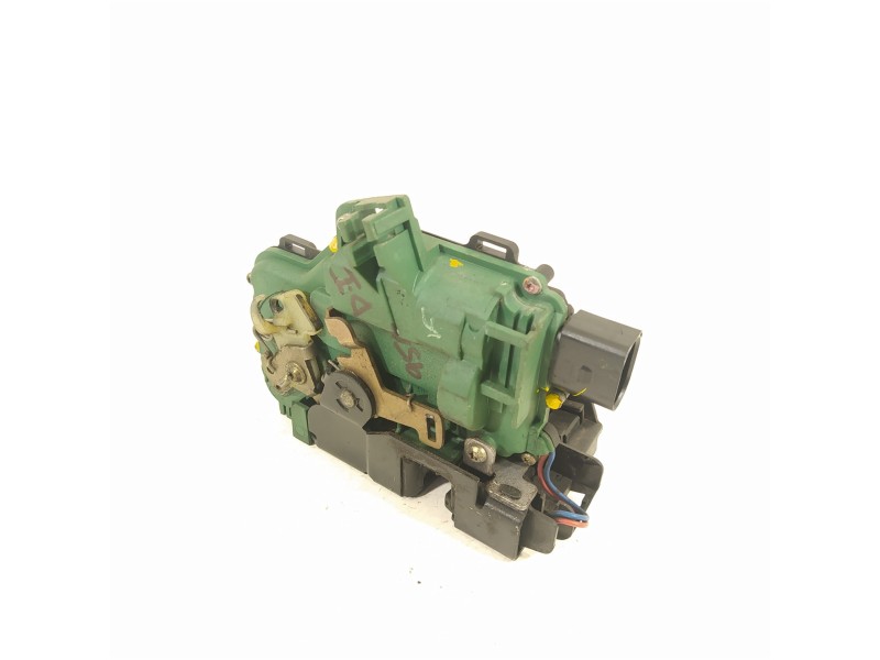 Recambio de cerradura puerta delantera izquierda para volkswagen passat berlina (3b3) edition referencia OEM IAM 3B4839015A  