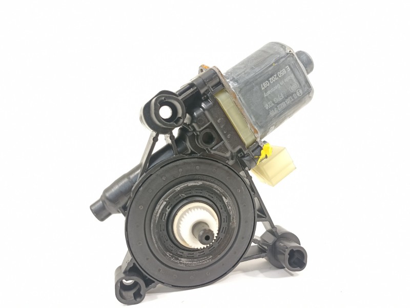 Recambio de motor elevalunas delantero derecho para volkswagen t-roc advance referencia OEM IAM 5Q0959801A  