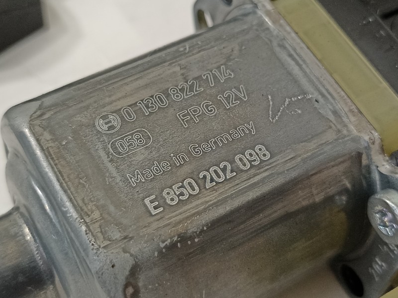 Recambio de elevalunas delantero izquierdo para volkswagen t-roc advance referencia OEM IAM 2GA837461F 2GA837461F 5Q0959802A