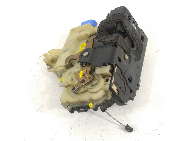Recambio de cerradura puerta delantera izquierda para volkswagen polo (9n3) advance referencia OEM IAM 3B1837015AM  