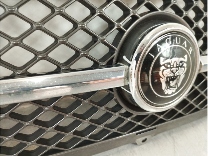Recambio de rejilla delantera para jaguar xk coupé/convertible 4.2 v8 32v cat referencia OEM IAM 7W8317F791AB  