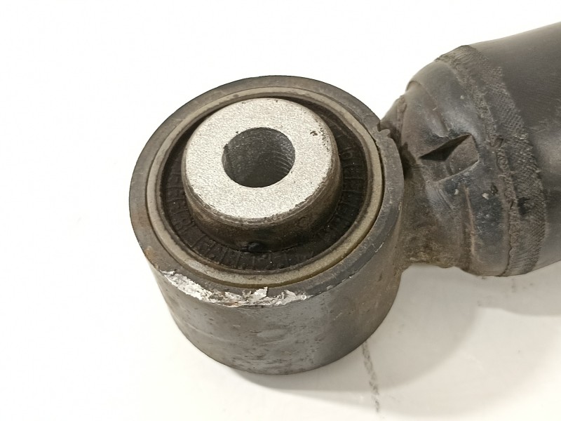 Recambio de amortiguador trasero izquierdo para volkswagen t-roc advance referencia OEM IAM 5Q0513049HR  