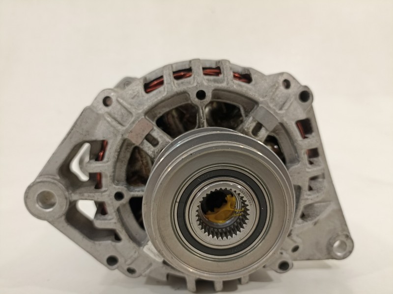 Recambio de alternador para renault scenic (ja..) 1.9 dci authentique referencia OEM IAM   