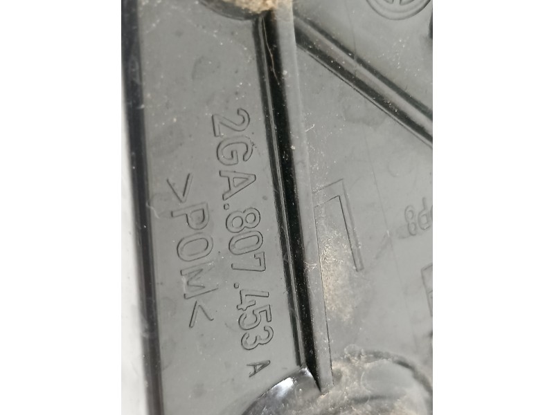 Recambio de molduras traseras para volkswagen t-roc advance referencia OEM IAM 2GA807393 2GA807394 2GA807454
