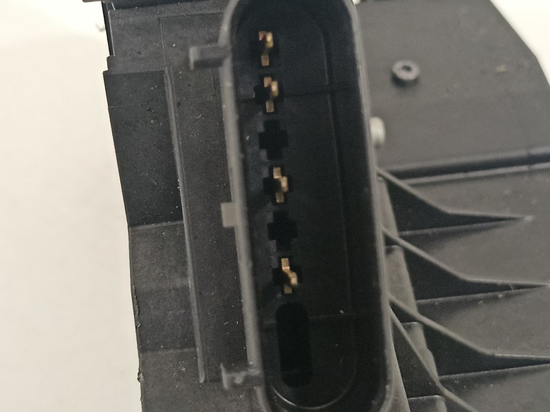 Recambio de cerradura puerta trasera izquierda para ford focus lim. titanium referencia OEM IAM BM5AA26413AH  