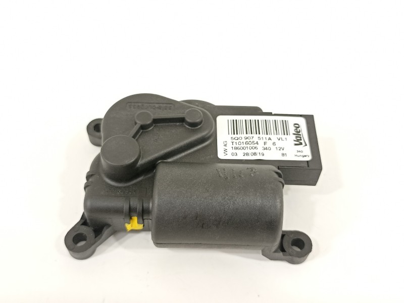 Recambio de motor apertura trampillas climatizador para volkswagen t-roc advance referencia OEM IAM 5Q0907511A  