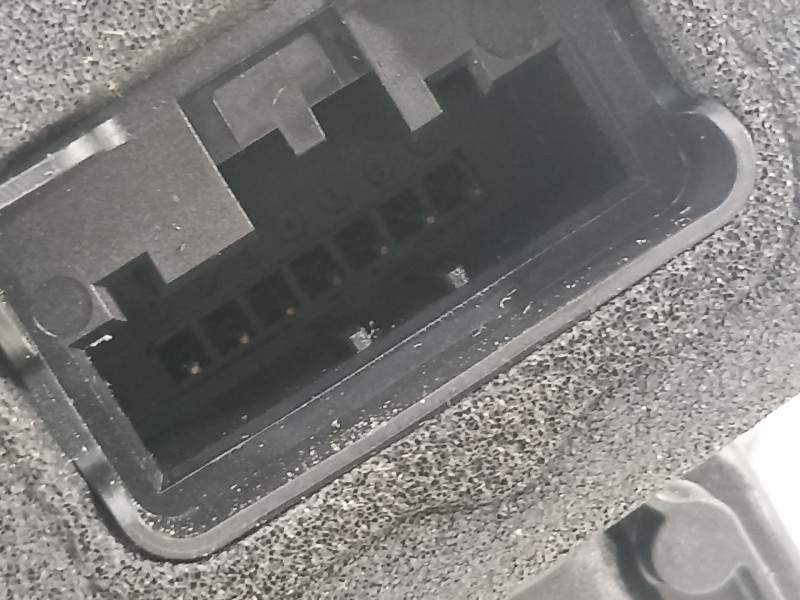 Recambio de cerradura puerta trasera derecha para volkswagen t-roc advance referencia OEM IAM 5TA839016E  