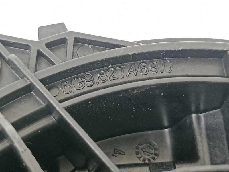 Recambio de maneta exterior porton para volkswagen t-roc advance referencia OEM IAM 2G6827469  