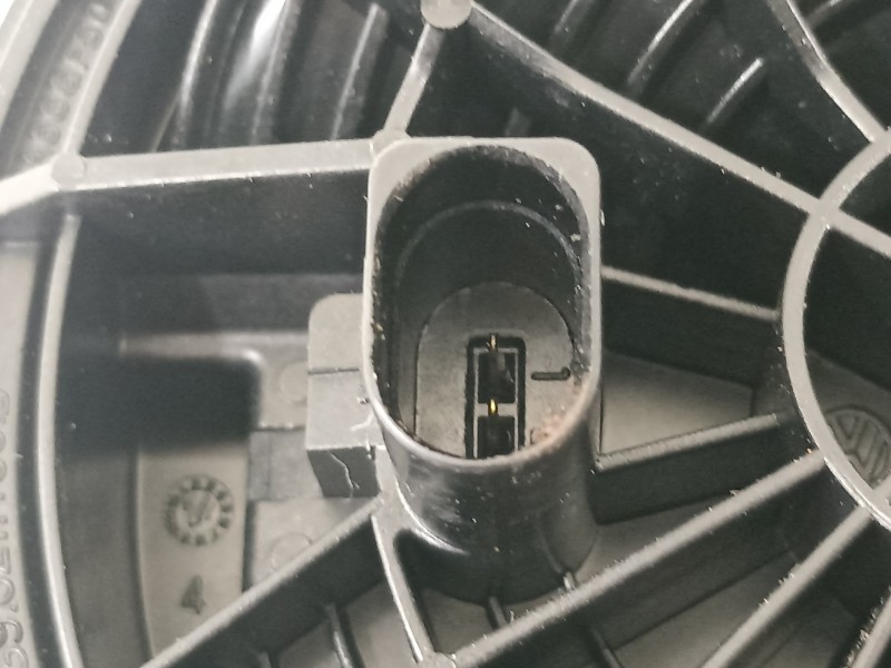 Recambio de maneta exterior porton para volkswagen t-roc advance referencia OEM IAM 2G6827469  