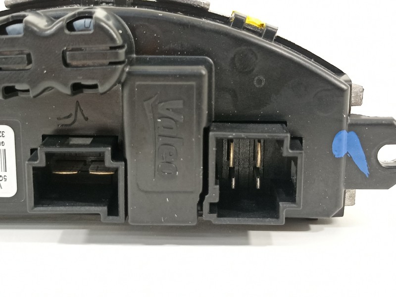 Recambio de resistencia calefaccion para volkswagen t-roc advance referencia OEM IAM 5Q0907521C  