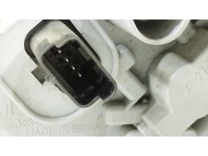 Recambio de piloto trasero izquierdo para renault captur intens referencia OEM IAM 265557367R  