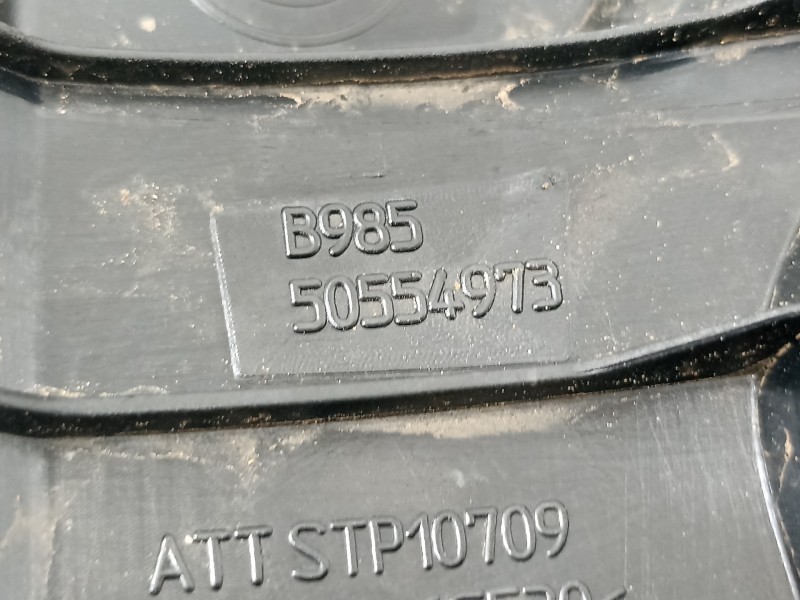 Recambio de tapa motor para alfa romeo stelvio (630) quadrifoglio 4wd referencia OEM IAM 50554973  