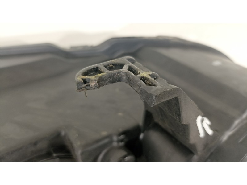 Recambio de faro izquierdo para mg mg zr 160 referencia OEM IAM   