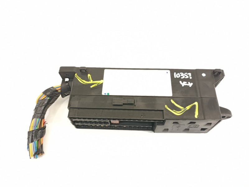 Recambio de caja reles / fusibles para ford focus lim. titanium referencia OEM IAM AV6T14K131AD  