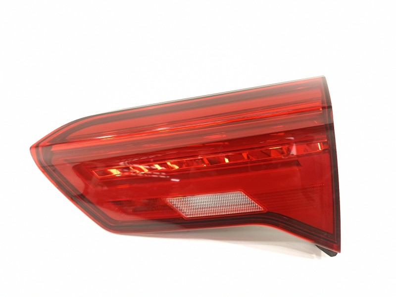 Recambio de piloto trasero derecho en porton para volkswagen t-roc advance referencia OEM IAM 2GA945094  