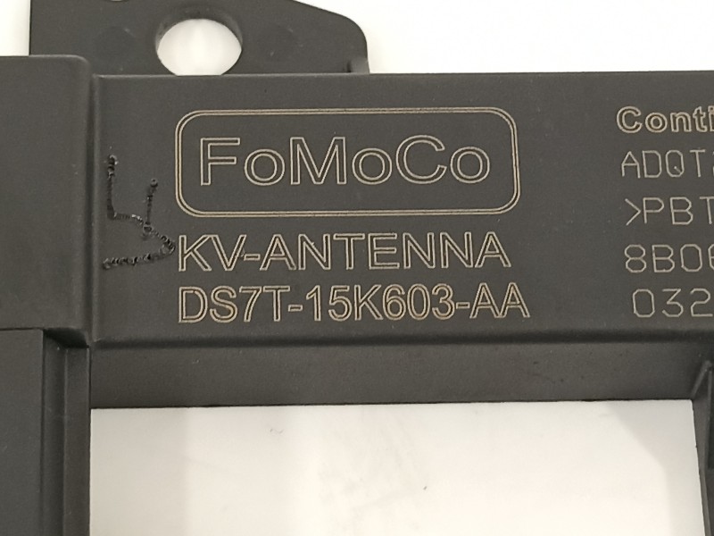 Recambio de antena para ford focus lim. titanium referencia OEM IAM DS7T15K603AA  