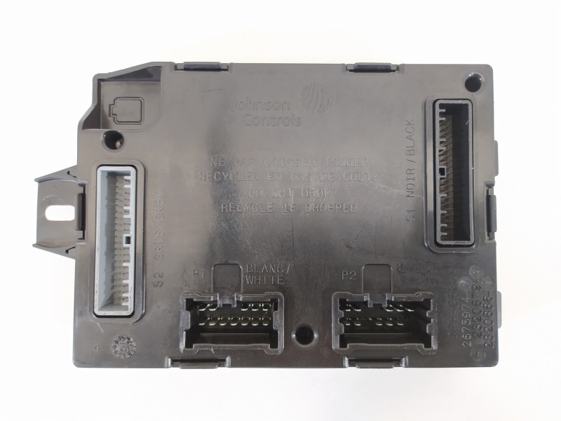 Recambio de modulo electronico para renault captur intens referencia OEM IAM 284B13555R 25928828 BCM