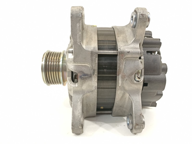 Recambio de alternador para renault captur adventure referencia OEM IAM 231008918R TG12S275 2714146A