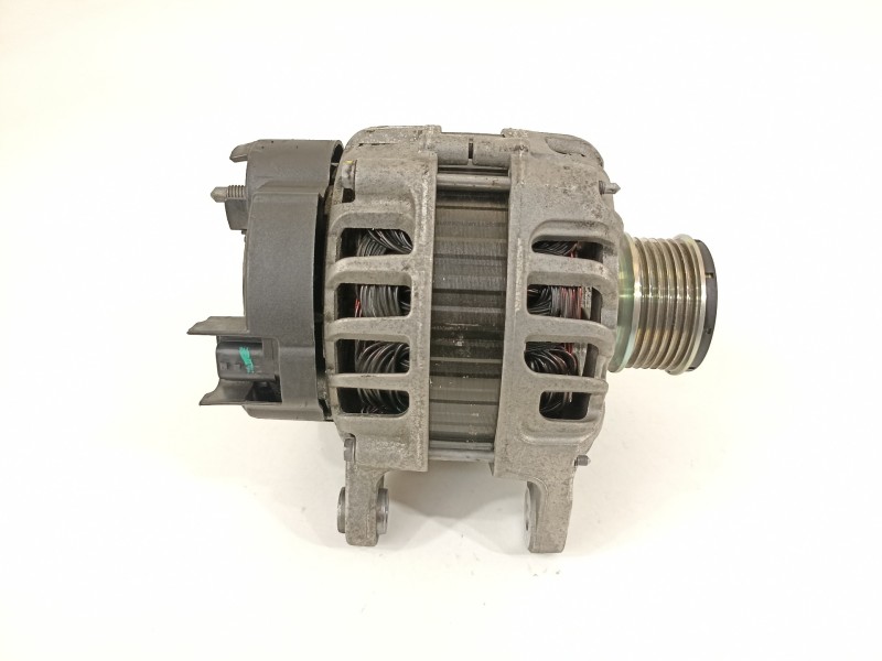 Recambio de alternador para renault captur adventure referencia OEM IAM 231008918R TG12S275 2714146A
