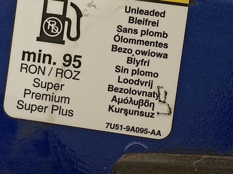 Recambio de tapa exterior combustible para ford focus lim. titanium referencia OEM IAM 7U519A095AA  