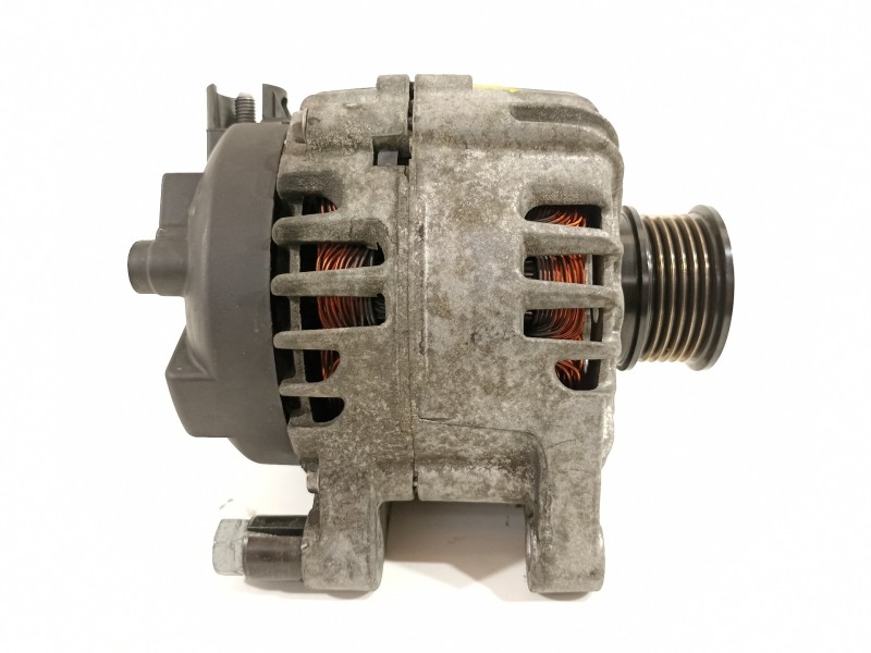 Recambio de alternador para ford focus lim. sport referencia OEM IAM AV6N10300DC  