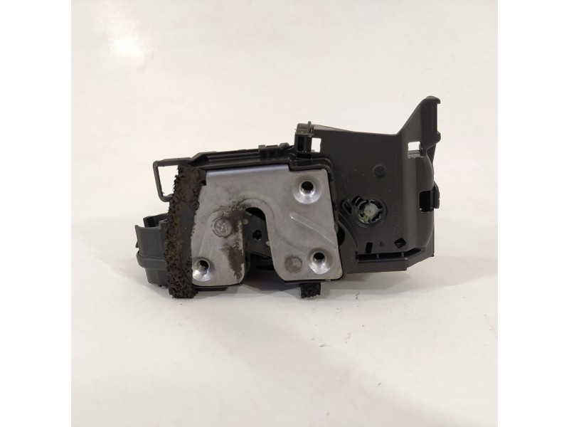 Recambio de cerradura puerta trasera derecha para renault captur intens referencia OEM IAM 805027072R  