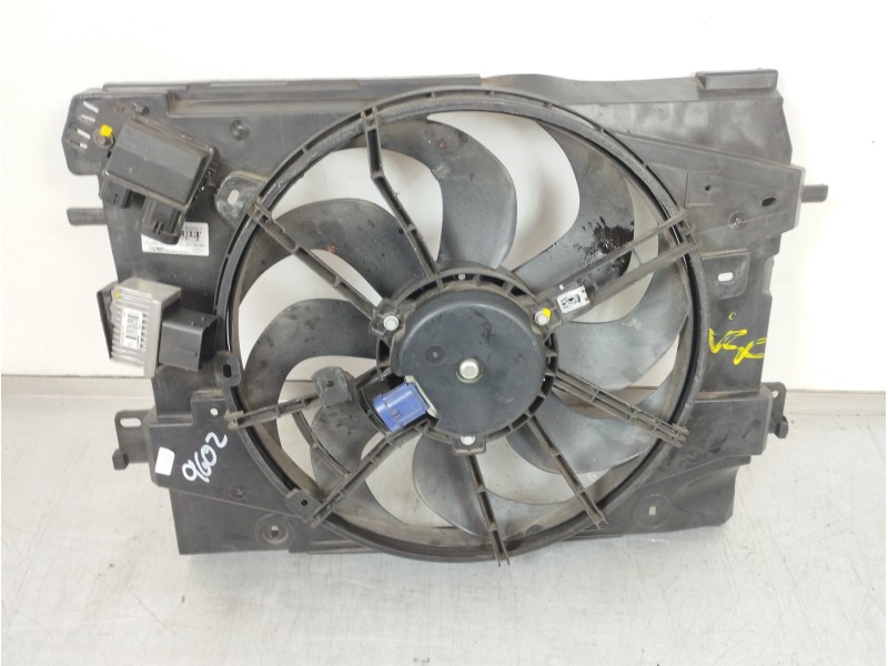Recambio de electroventilador para renault captur adventure referencia OEM IAM 214818009R  