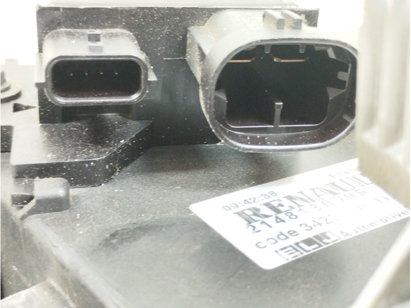 Recambio de electroventilador para renault captur adventure referencia OEM IAM 214818009R  