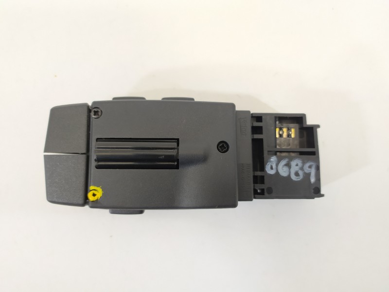 Recambio de mando multifuncion para renault captur intens referencia OEM IAM 255522448R  