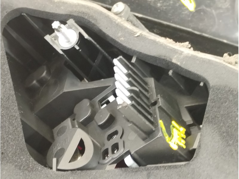 Recambio de piloto trasero derecho para opel astra h ber. cosmo referencia OEM IAM 13222325  