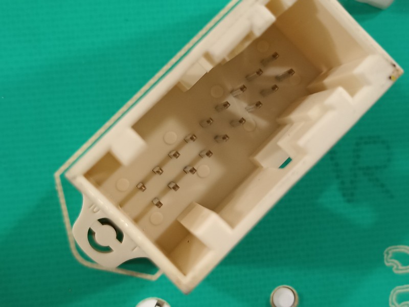 Recambio de cuadro instrumentos para citroën c3 attraction referencia OEM IAM 98041179XT  