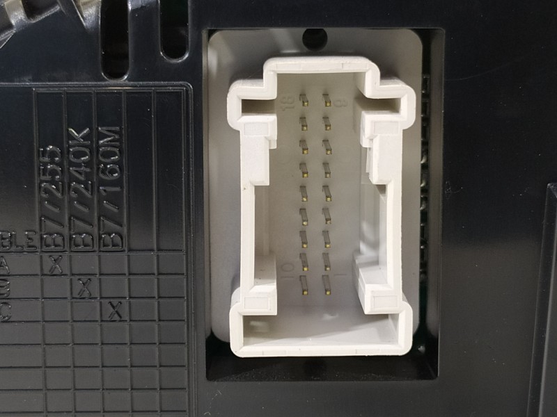 Recambio de cuadro instrumentos para citroën c4 lim. 1.6 blue-hdi fap referencia OEM IAM 9801531880 A2C82218300 