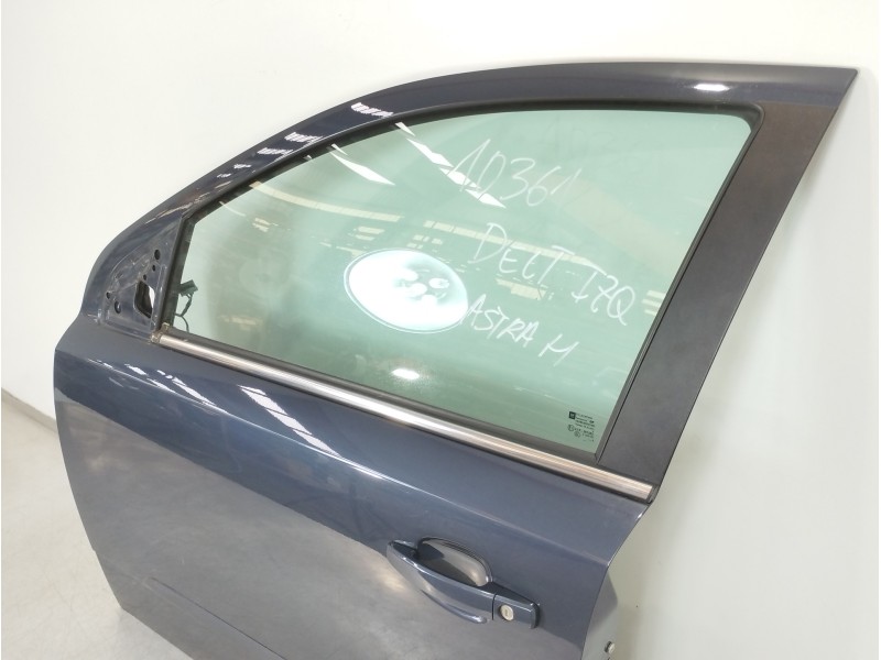 Recambio de puerta delantera izquierda para opel astra h ber. cosmo referencia OEM IAM   