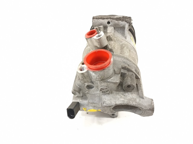 Recambio de compresor aire acondicionado para volkswagen caddy furgón/kombi furgón bluemotion referencia OEM IAM 5Q0816803B  