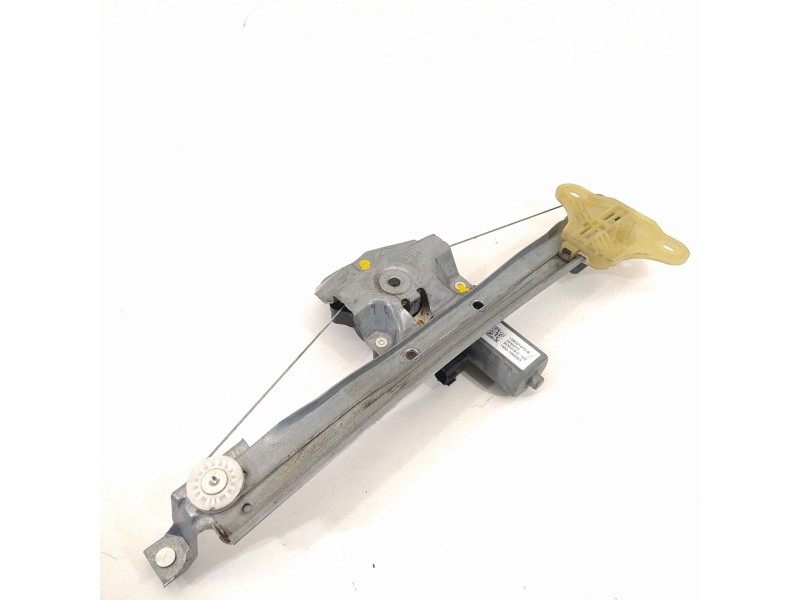 Recambio de elevalunas trasero izquierdo para renault captur adventure referencia OEM IAM 128001472B 19031060003 