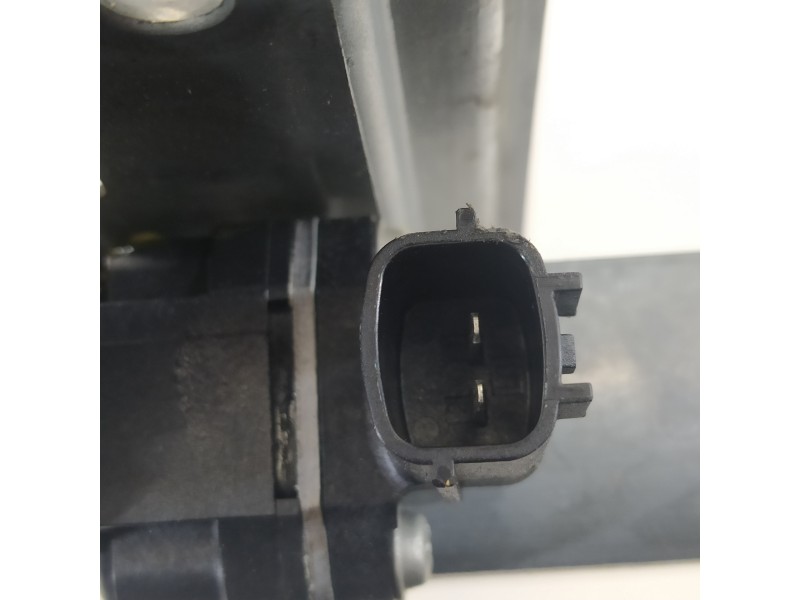 Recambio de elevalunas trasero izquierdo para renault captur adventure referencia OEM IAM 128001472B 19031060003 