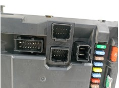 Recambio de caja reles / fusibles para citroën c3 attraction referencia OEM IAM 9666952180   2
