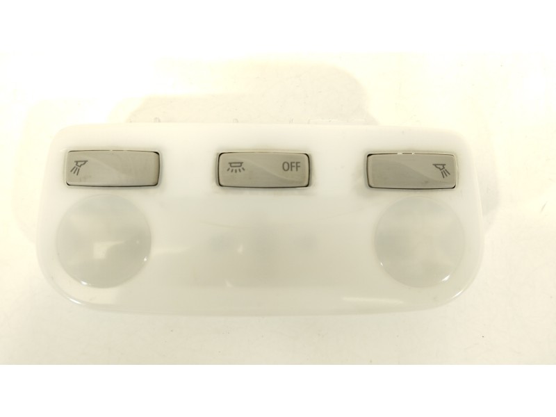 Recambio de luz interior para renault captur adventure referencia OEM IAM 264300008R  