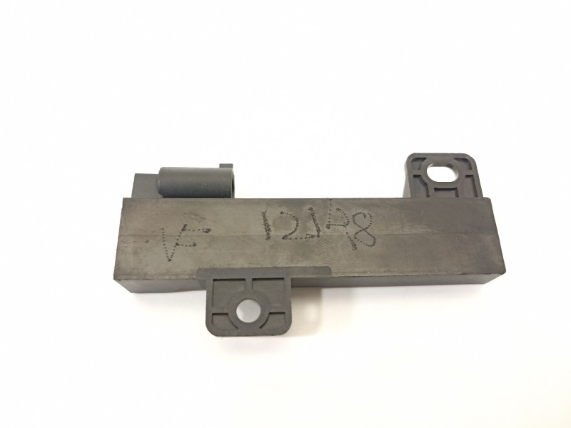 Recambio de antena para alfa romeo stelvio (630) quadrifoglio 4wd referencia OEM IAM 4749301AB 68051315AB 2840864000300