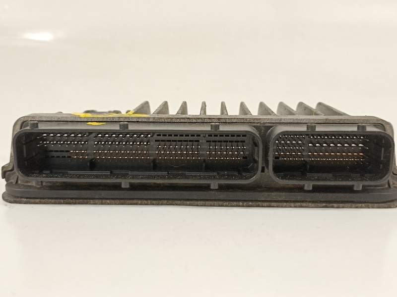 Recambio de centralita motor uce para toyota yaris 1.3 16v cat referencia OEM IAM 896610DQ90  