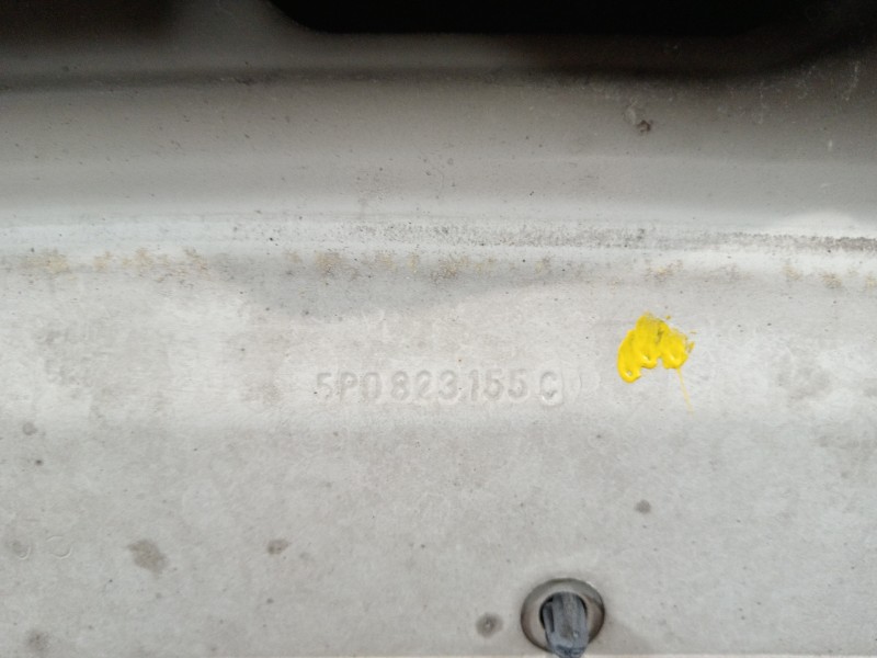 Recambio de capot para seat altea (5p1) hot referencia OEM IAM 5P0823155  