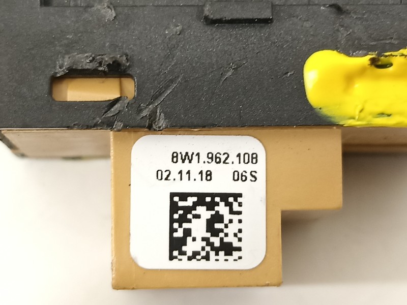 Recambio de interruptor para audi a5 coupe (f53) s line edition referencia OEM IAM 8W1962108  