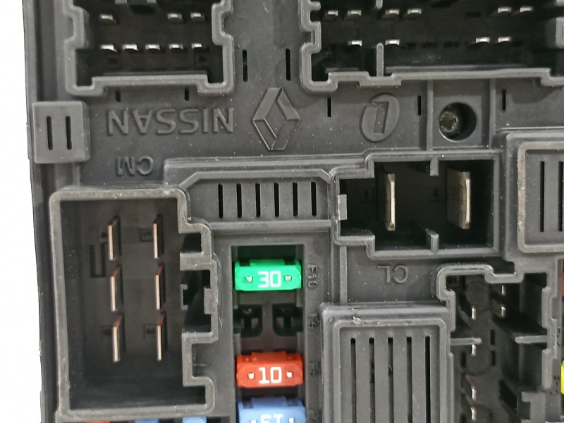 Recambio de caja reles / fusibles para nissan qashqai (j11) acenta referencia OEM IAM 284B75NA1A  