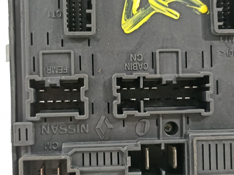 Recambio de caja reles / fusibles para nissan qashqai (j11) acenta referencia OEM IAM 284B75NA1A  